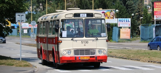 Poslední vyrobený autobus Karosa ŠM11 byl dodán bratislavskému Dopravnímu podniku. Po důkladné generálce se prohání Košicemi na historické lince H1 pod evidenčním číslem pro změnu posledního košického autobusu tohoto typu. | 21.7.2019