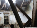 Zdevastovaná výpravní budova nádraží v Kovářské... | 2.5.2013