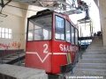 Opuštěná kabina visuté lanové dráhy na Skalnaté Pleso č.2 zůstává v údolní stanici Tatranská Lomnice. | 29.1.2012