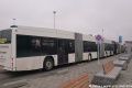 Prototyp tříčlánkového hybridního autobusu na letišti. | 21.3.2018
