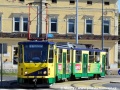 Vůz 206 přijíždí od nádraží na zastávku Selyemrét. | 28.8.2012