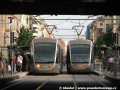 Setkání vozů č. 16 a 12 v zastávce Gare Thiers vyfotografované z podjezdu pod železniční tratí | 9.5.2009