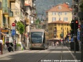 Vůz č. 06 přijíždí do zastávky Akropolis ve směru od konečné Pont Michel, díváme se tedy na trať ve směru našeho putování | 9.5.2009