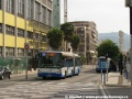 Autobusový vyhrazený pás v ulici Avenue de la Californie se spojem linky č. 10. Tato linka bude nahrazena tramvajovou linkou č. 2 projektovanou v souběžné ulici na nábřeží | 10.5.2009