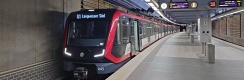Čtyřvozová jednotka Siemens Inspiro G1 na lince U1 vyčkává na svůj odjezd z konečné stanice ve městě Fürth (Hardhöhe) zpět do Norimberku. | 26. 10. 2024