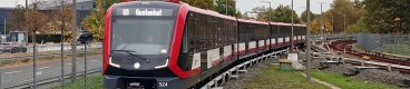 Jeden z povrchových úseků u stanice Messe překonává jednotka Siemens Inspiro G1 na lince U1. | 27. 10. 2024