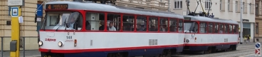 Souprava vozů T3R.P #148+#147 odbavuje cestující na lince 4 v zastávce Náměstí Hrdinů. | 27.9.2019