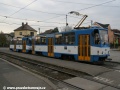 Souprava vozů T6A5 ev.č.1113+1117 dodaná v roce 1995 vypravená na linku 17 ve výstupní zastávce smyčky Vřesinská. | 28.10.2011