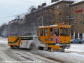 Rotační sněžný pluh ev.č.8607 v akci vyjíždí na Opavskou ulici. | 1.4.2013