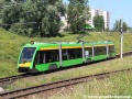 Solaris Tramino S105P ev.č.557 opustil smyčku Osiedle Sobieskiego a klesá do zastávky Szymanowskiego. | 1.7.2012