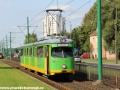 U zastávky Osiedle Piastowskie zachycen vůz Düewag GT8 ev.č.687. | 2.7.2012