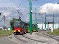 Souprava vozů Konstal 105Na přijíždí na lince 16 do zastávky Szwajcarska. V pozadí pohled na vozovnu Franowo. | 19.7.2013