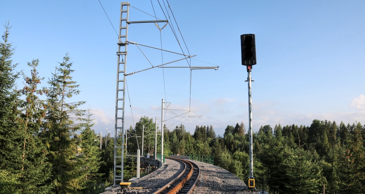 Rekonstruovaná trať ozubnicové železnice Štrba - Štrbské Pleso se Strubovu ozubnicí (STRUB TN 70). | 10.7.2021