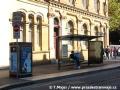 CAPITOL SQUARE, pohled na zastávku směrem do LILYFIELDu, v pozadí kolmo George Street - asi nejhlavnější třída v Sydney | 19.5.2006