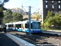 WENTWORTH PARK, tramvajový vůz ev.č.2102 právě přiváží cestující z CENTRALu | 19.5.2006