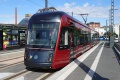 Druhá konečná linky 1 je v centru města. Vůz #17 vyčkává na svůj odjezd v nástupní zastávce Sorin aukio. | 4.8.2022