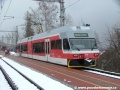 Jednotka TEŽ 425 962-8 od Štrbského Plesa, bude po dokončení přestupu cestujících pokračovat do Popradu | 17.3.2009
