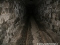 Cesta tunelem vlečky TEŽ pod objekty sanatoria Vyšné Hágy. {15.3.2011}