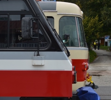 Porovnání čel jednotek 420 a 425. | 22.9.2018