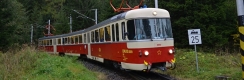 Jednotka EMU 89.0009 klesá k zastávce Popradské Pleso. | 22.9.2018
