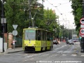 V místě napojení nové tramvajové trati k univerzitě, u zastávky Sienkiewicza, zachycena souprava vozů Konstal 805Na vedená vozem ev.č. 254. | 25.7.2014