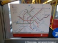 Schéma ve voze metra naznačuje jen nejrychlejší spojení po městě. | 17.12.2011