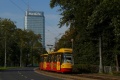 Souprava Konstalů 123N #2128+2129 přijíždí do zastávky Królewska. | 29.9.2017