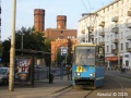 Plac Legionow s tramvají Konstal 105Na ev.č.2254+2255 na lince ev.č.7. Ve Wroclawi není problém použít v centru města řetězovkové trolejové vedení. | 17.8.2005