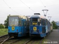 Snímek ze smyčky Oporów nabízí srovnání zadních čel tramvají konstal 105Na ev.č.2397 a 102Na ev.č.2056. | 17.8.2005