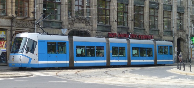 Vůz Škoda 16T ev.č.3003 na lince 6 u zastávky Renoma. | 20.7.2011