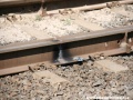 Autogenem “naporcované” koleje mezi Belárií a Černým koněm jsou připravené k odvozu. | 16.7.2011