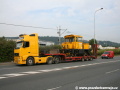 Motorová lokomotiva 797.812-5 zapůjčená „tramvajákům“ pro opravu modřanské trati od pražského metra přijela na místo skládání na trajleru. | 1.9.2011