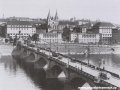 Palackého most s rušným tramvajovým provozem | 30. léta 20. století
