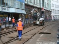 Ve Spálené ulici probíhá rozřezávání blokových kolejnic B1 a jejich následná demontáž z velkoplošných panelů BKV již první den výluky | 26.7.2010