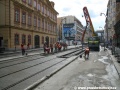 Vybetonovávání mezikolejnicového prostoru tramvajové tratě v Národní ulici | 9.8.2010