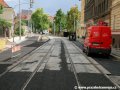 Rekonstruovaná tramvajová trať v ulici Na Slupi u vznikajícího ostrůvku zastávky Albertov po pokládce velkoplošných panelů BKV. | 23.6.2007