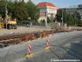 Na křižovatce Palackého náměstí dochází k pokládce první poloviny nové kolejové konstrukce. | 19.8.2007