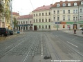 Ještě v prostoru zastávky Nuselská radnice do centra je kolej z centra zřízena klasickou konstrukcí svršku.