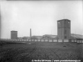 Podhled na halu vozovny Pankrác od ulice Na Veselí ještě bez administrativní části a bez existujících komunikací a zástavby v této části. | 1928