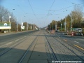 Tramvajová trať v prostoru výjezdového trojúhelníku z vozovny Motol, před občasnou nástupní zastávkou Vozovna Motol
