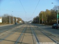 Tramvajová trať pokračuje ve středu Plzeňské ulice od vozovny Motol k zastávce Hotel Golf