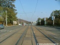 Klesání tramvajové tratě ve středu Plzeňské ulice ke Kotlářce za zastávkami Poštovka