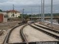 První dvojice odstavných kolejí je zřízena na betonové desce. | 4.7.2011