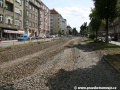Také v prostoru předjízdné koleje již došlo ke kompletní likvidaci kolejiště a brzy začne výstavba stálých zastávek Zelená. | 17.6.2011