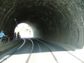 Tramvajová trať v levém oblouku prochází Vyšehradským tunelem.