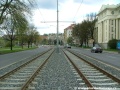 Přímý úsek tramvajové tratě mezi zastávkami Kublov a Podolská vodárna.