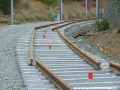 Výstavba tramvajové tratě v Brně - Líšni s použitím železničních kolejnic, které se ohýbají až na místě | 14.10.2004