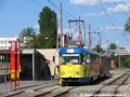 Bratislava Zlaté Piesky. Přechod přes tramvajovou trať není příliš user-friendly, ale plní svou funkci | 12.5.2005