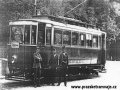 Konečná zastávka v ulici U Santošky s motorovým vozem zřejmě ev.č.151 na lince 13. | duben 1915