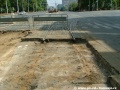 Odpojené koleje u výhybky křižovatky Olšanské náměstí. | 7.8.2004